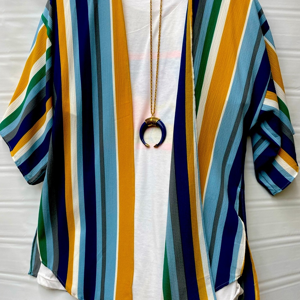 Kimono with necklace